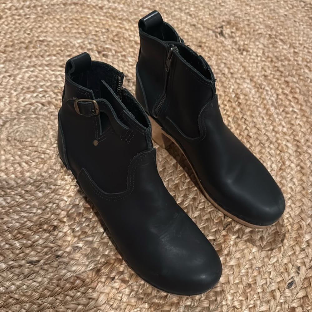 No. 6 | Leather Clog 3” stacked wooden block heel boot